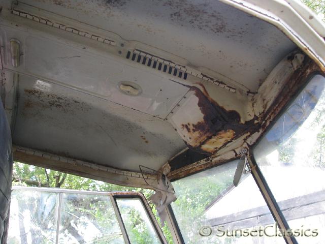 15-window-vw -bus-deluxe-roof-vent.jpg